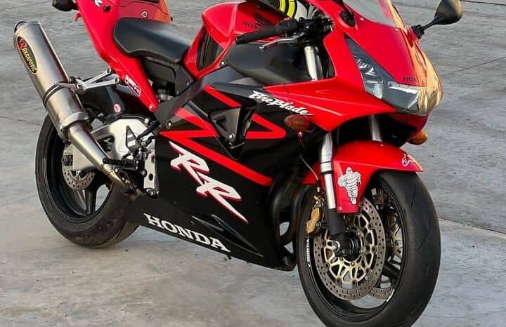 2002 Honda CBR954RR Fireblade